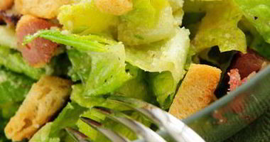 Рецепт Салата цезарь с беконом