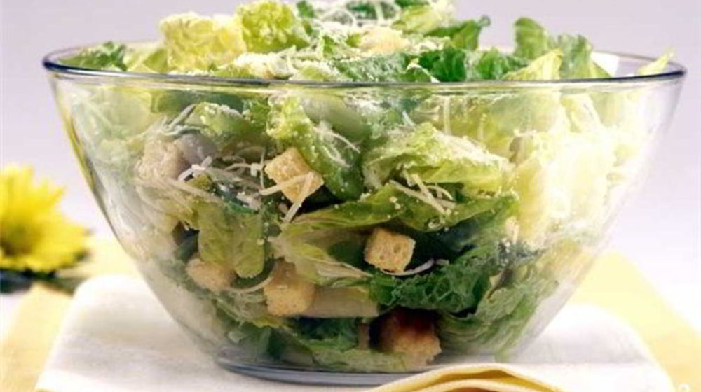 Как приготовить салат цезарь с кальмарами