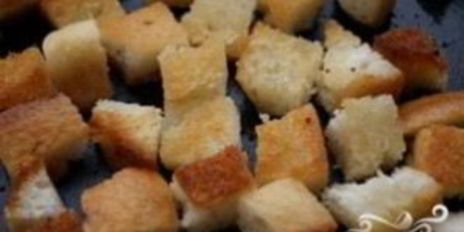 Рецепт салата цезарь с колбасой