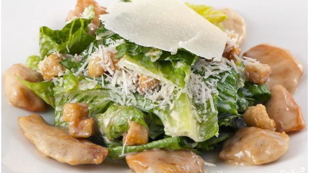 Как приготовить салат цезарь с куриной грудкой