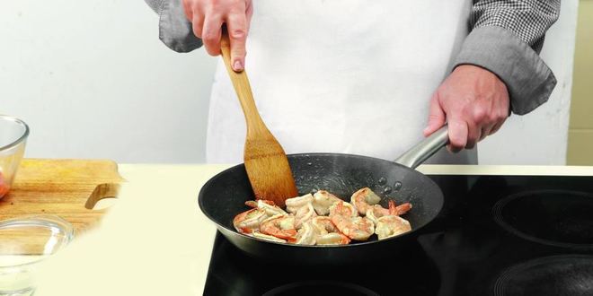 Рецепт салата цезарь с разными добавками