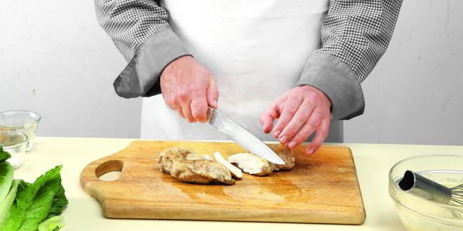 Рецепт салата цезарь с разными добавками