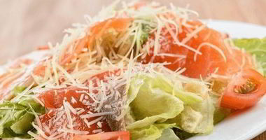 Рецепт Салата Цезарь с семгой