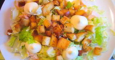 Рецепт Цезаря с копченой курицей