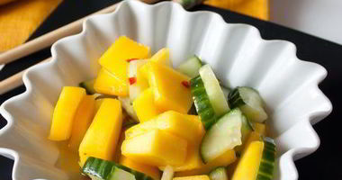 Рецепт Тайского салата из манго и огурца