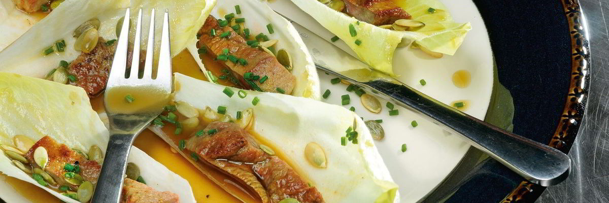 Рецепт Телячьей печенки с цикорием и тыквенным винегретом