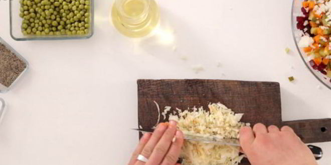 Рецепт винегрета из запеченных овощей с квашеной капустой