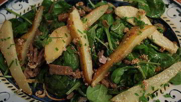 Рецепт Японского салата с языком и карамелизированной грушей