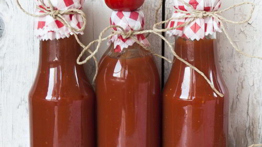 Как приготовить ароматный кетчуп с яблоками