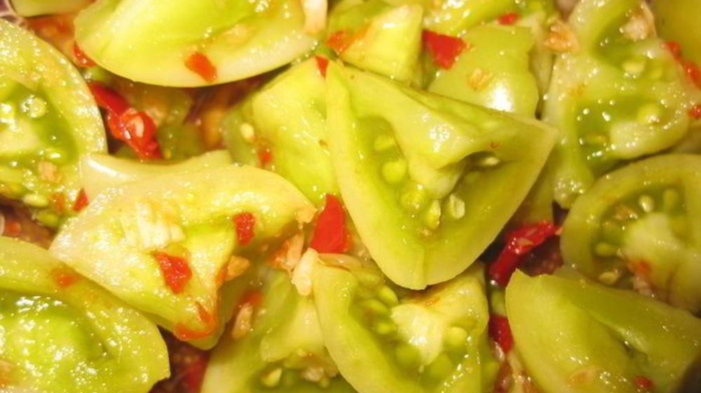 Как приготовить маринованные зеленые помидоры в кисло-сладком, остром маринаде закусон