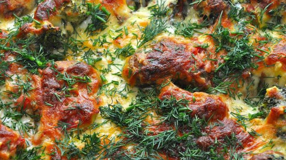 Как приготовить куриных полпеттов под сальсой и бешамель