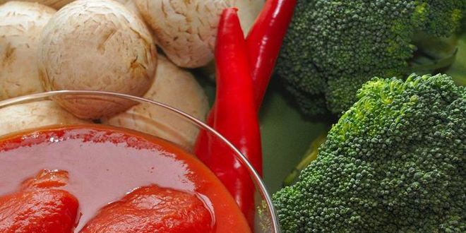 Рецепт куриных полпеттов под сальсой и бешамель