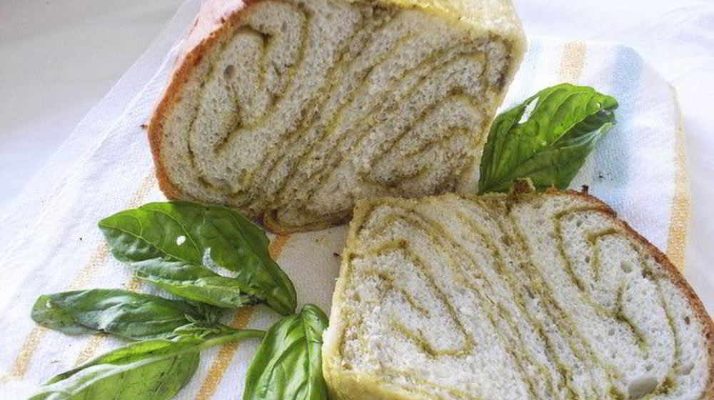 Как приготовить хлеб с соусом песто