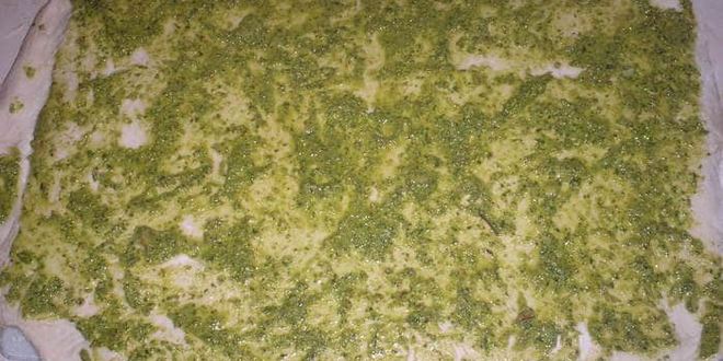 Рецепт хлеба с соусом песто