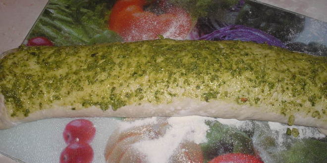 Рецепт хлеба с соусом песто