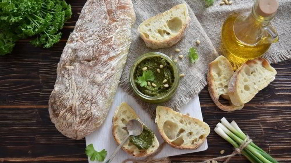 Как приготовить классический соус песто с базиликом