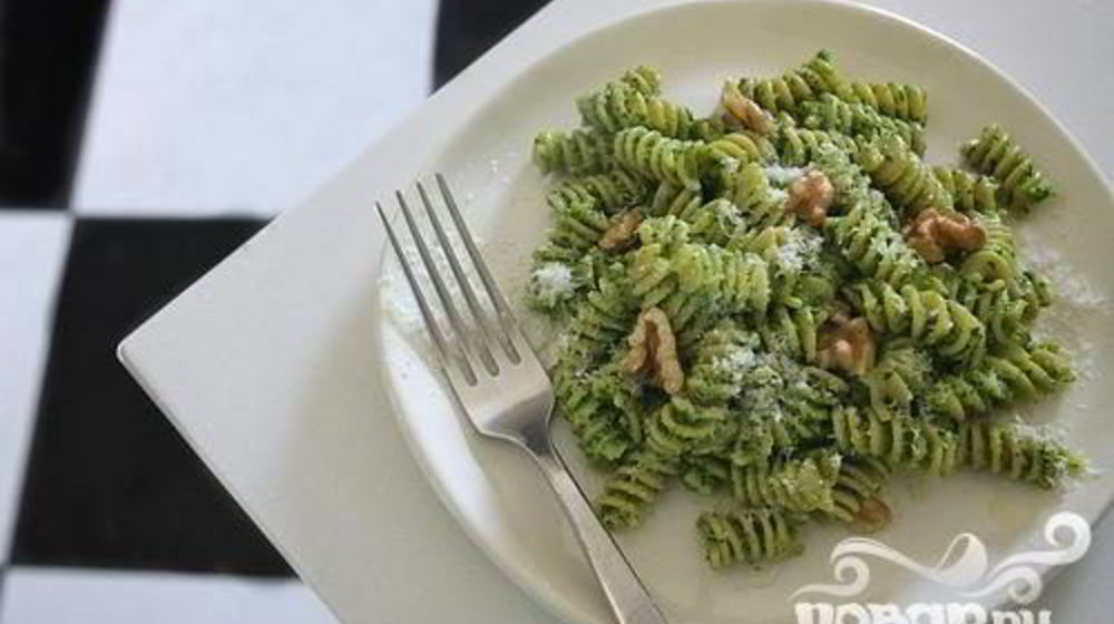 Как приготовить пасту с соусом песто из капусты кале и грецких орехов