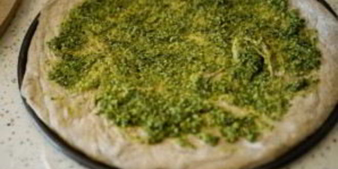 Рецепт пиццы с соусом песто
