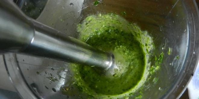 Рецепт сибаса, запеченого с соусом песто