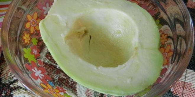 Рецепт сибаса, запеченого с соусом песто