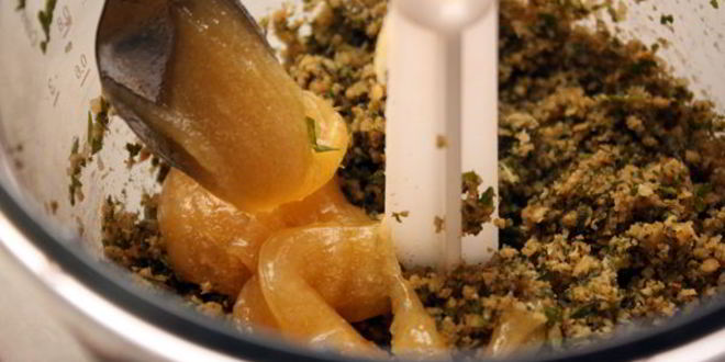 Рецепт сладкого мятного песто