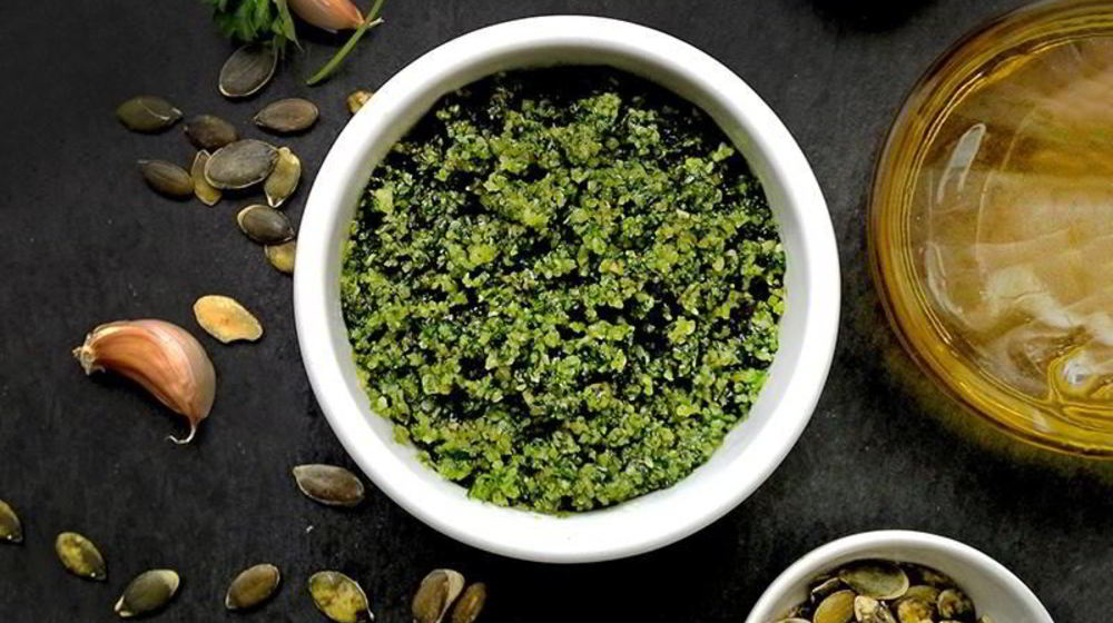 Как приготовить соус песто с тыквенными семечками