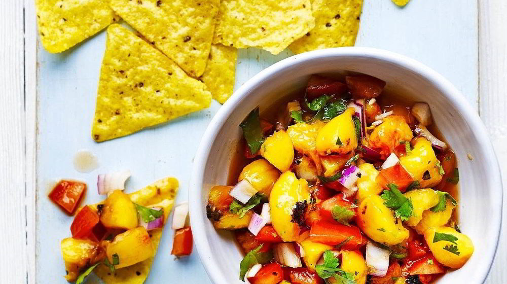 Как приготовить сальсу из персиков на гриле