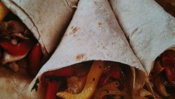 Рецепт Тако с курицей и соусом сальса