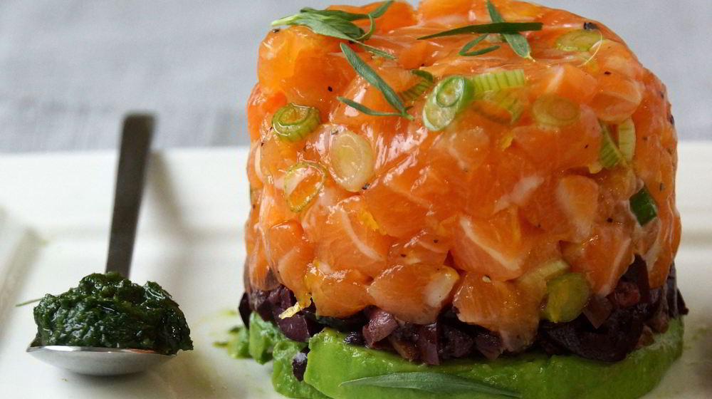 Как приготовить тартар из лосося и авокадо