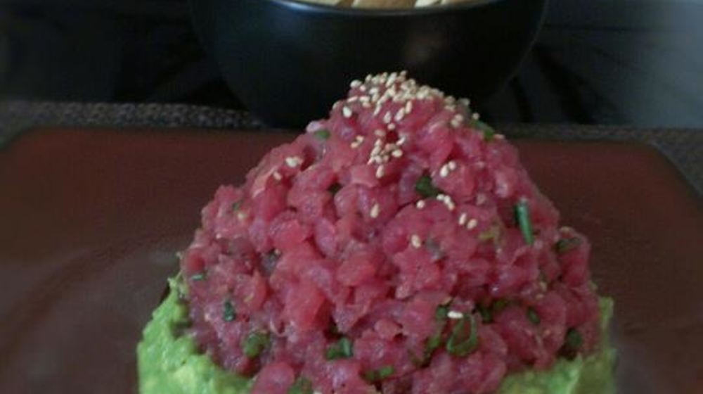 Как приготовить тартар из тунца с авокадо