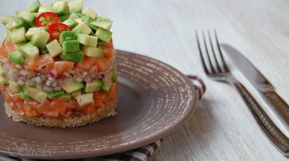 Как приготовить тартар с лососем и авокадо