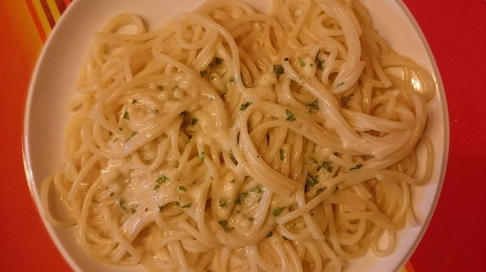 Как приготовить сливочно-сырный соус с мускатным орехом для пасты