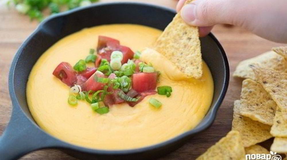 Как приготовить сырный соус к начос