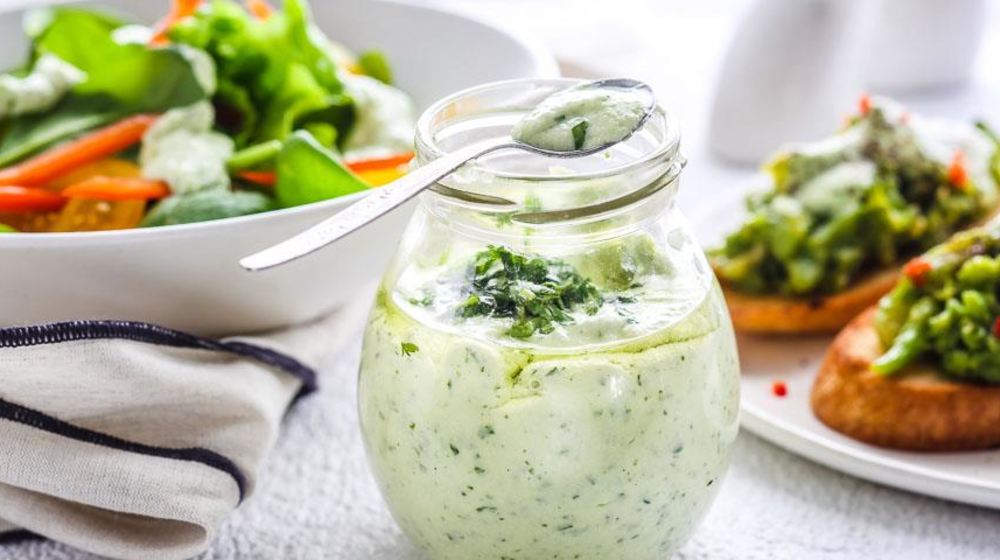 Как приготовить сырный соус с зеленью