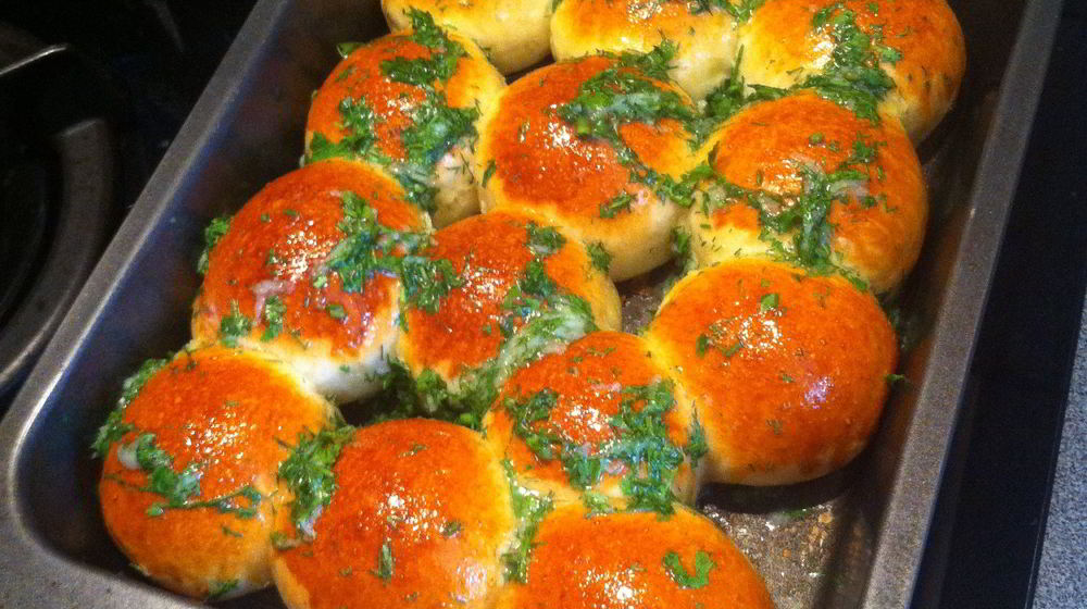 Как приготовить красный борщ с пампушками