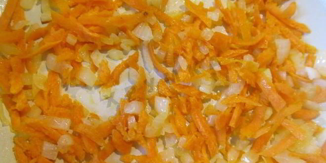 Рецепт зеленого борща с крапивой, щавелем и яйцом