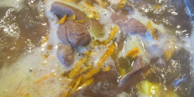 Рецепт зеленого борща с крапивой, щавелем и яйцом