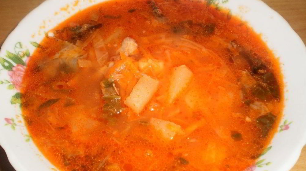 Как приготовить зеленый борщ с щавелем и томатом