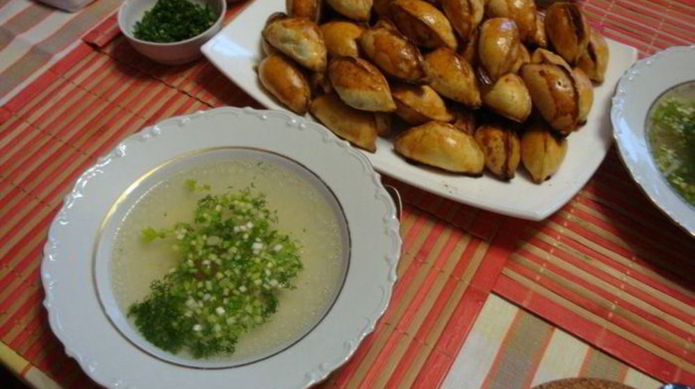 Как приготовить бульон с пирожочками