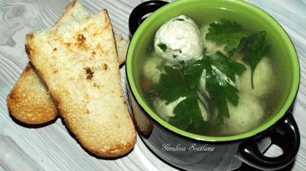 Как приготовить куриный бульон с фрикадельками из индейки