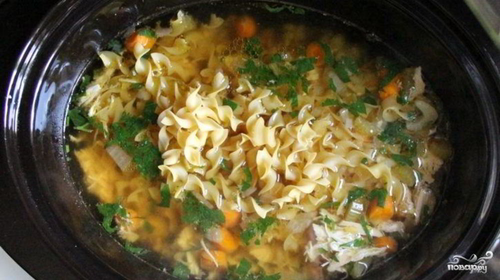 Как приготовить куриный бульон с вермишелью