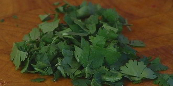 Рецепт куриного бульона с яйцом и беконом