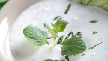 Рецепт Белого гаспачо с виноградом и огурцами