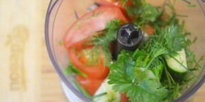 Рецепт гаспачо с редисом и фенхелем