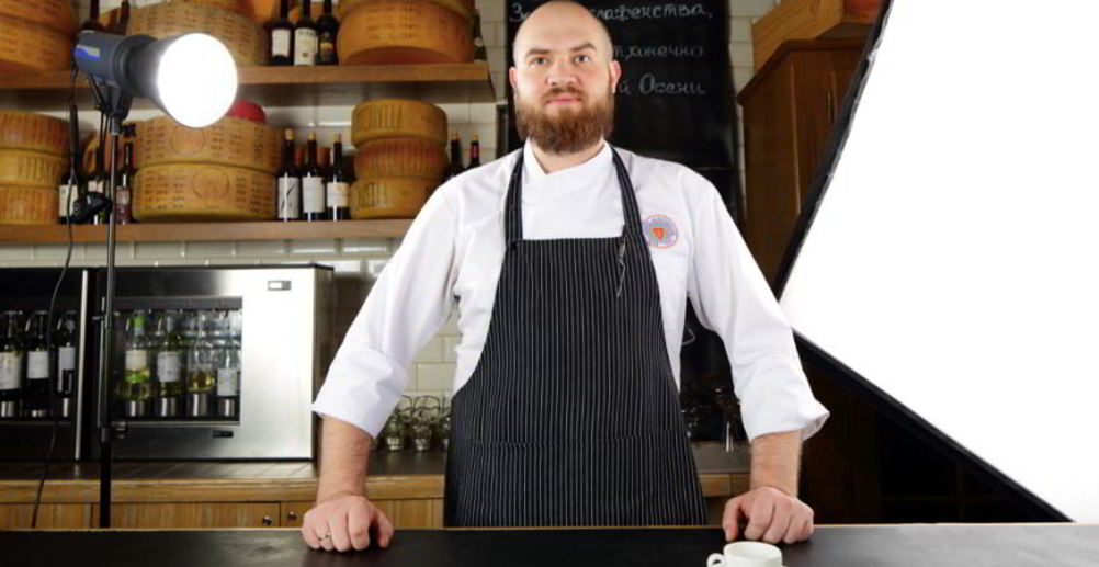 Рецепт свекольного гаспачо с арбузом и домашним сыром