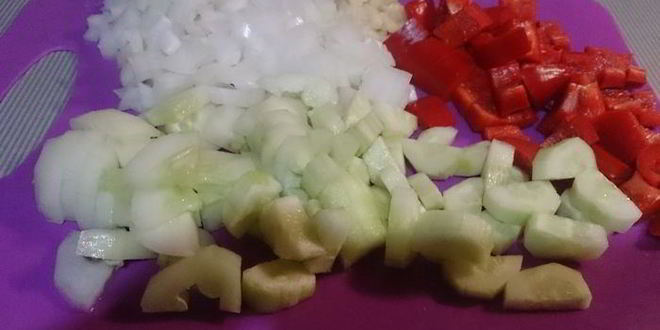 Рецепт острого гаспачо с кабачком