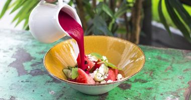 Рецепт Свекольного гаспачо с арбузом и домашним сыром