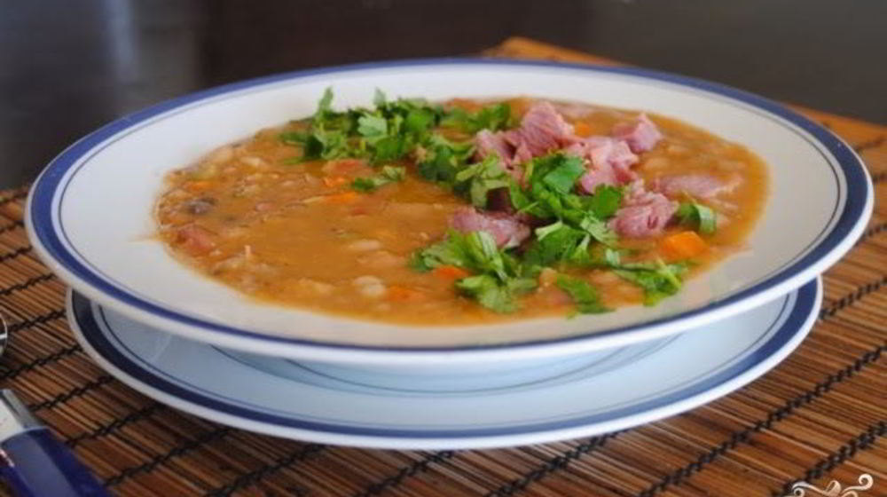 Как приготовить гороховый суп из свиной рульки