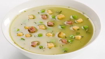 Рецепт Горохового супа с беконом и сухариками