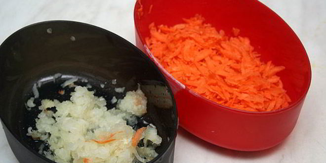 Рецепт горохового супа с копченостями и гренками